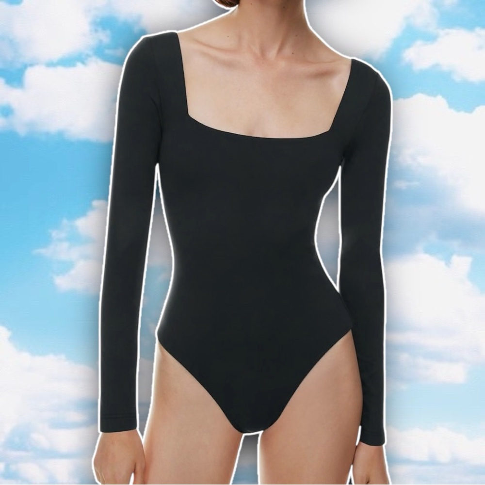BABATON Contour Square Neck Long Sleeve Bodysuit Aritzia Balletcore Minimalist